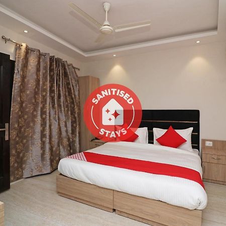 Oyo 72937 Hotel Tyagraj Agra  Exteriör bild