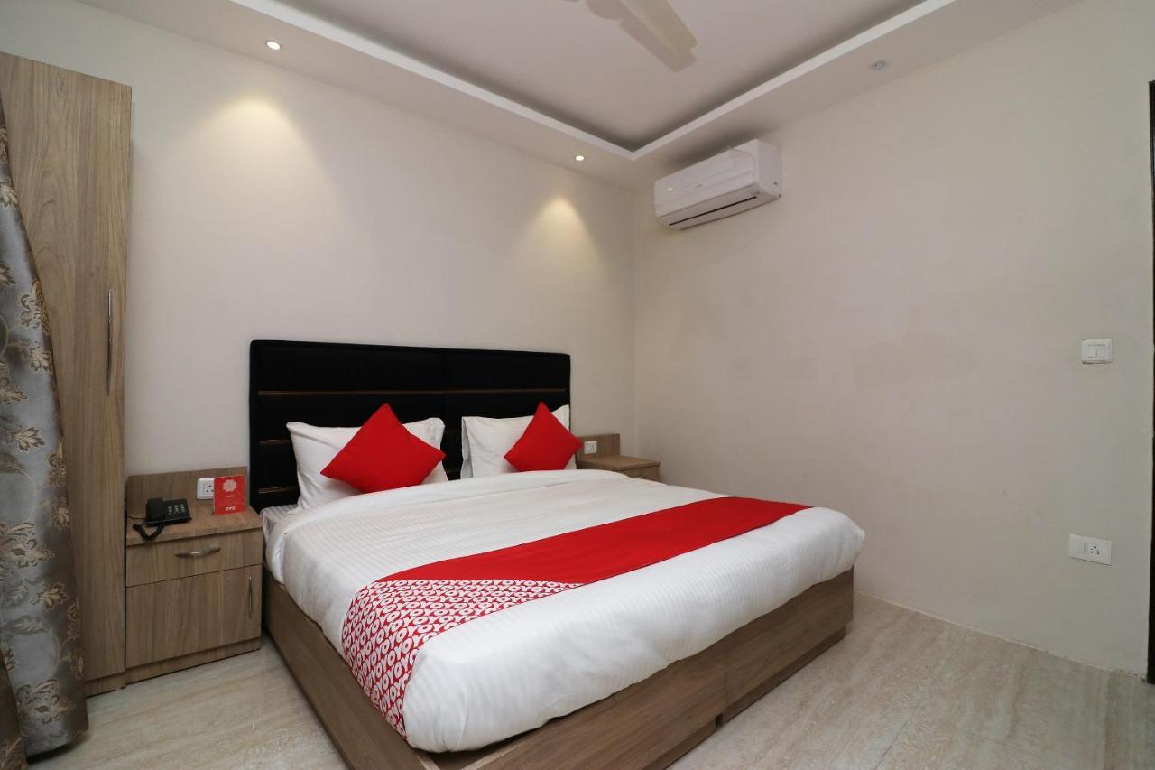 Oyo 72937 Hotel Tyagraj Agra  Exteriör bild